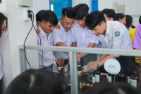 Đón học sinh đến trải nghiệm tại Trường Đại học Nha Trang – mô hình tư vấn hướng nghiệp mới và hiệu quả