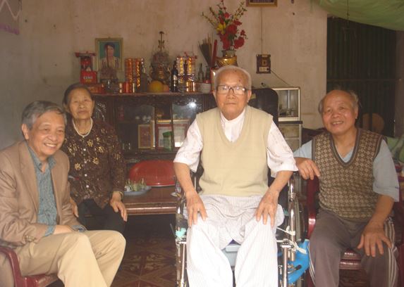 Anh chị Đĩnh, Hán và tôi Xuân Ất Mùi 2015